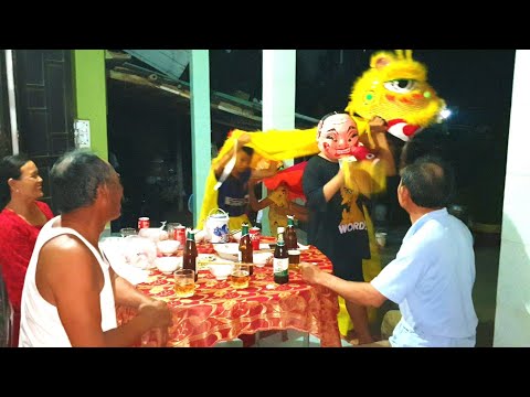 Video Tết Trung thu mộc mạc của trẻ em vùng quê - Mid Autumn... - youtube