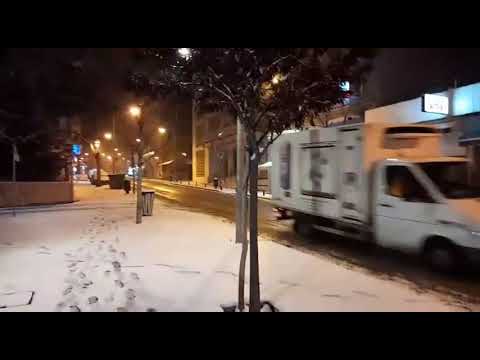 kozan.gr: Ώρα 06:45 π.μ.: Στα "λευκά" η Κοζάνη - Εικόνες από το κέντρο της πόλης