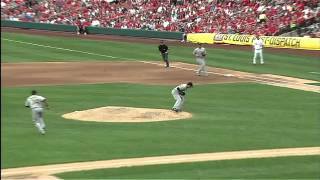 2012/08/19 Furcal reaches on error