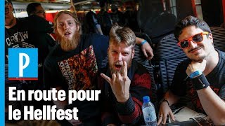 A bord du train spécial pour le Hellfest