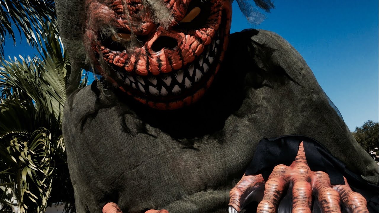 Towering Terror Pumpkin Costume/Decor | R.I.P. Reviews