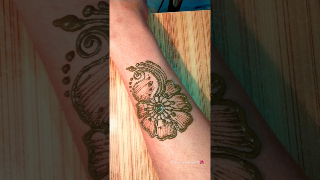 simple mahndi design 😍 