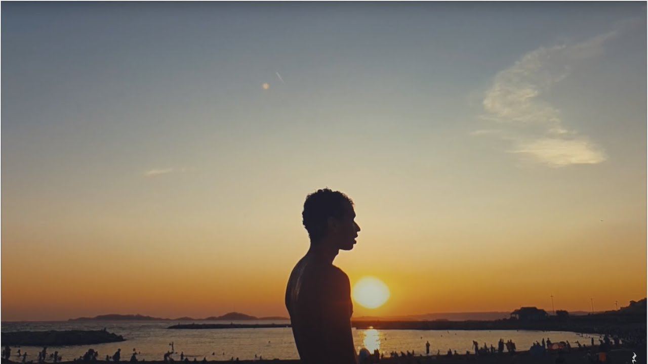 在 YouTube 上观看 moussa - diaspora (clip officiel) 在 YouTube 上观看 moussa - diaspora (clip officiel)
