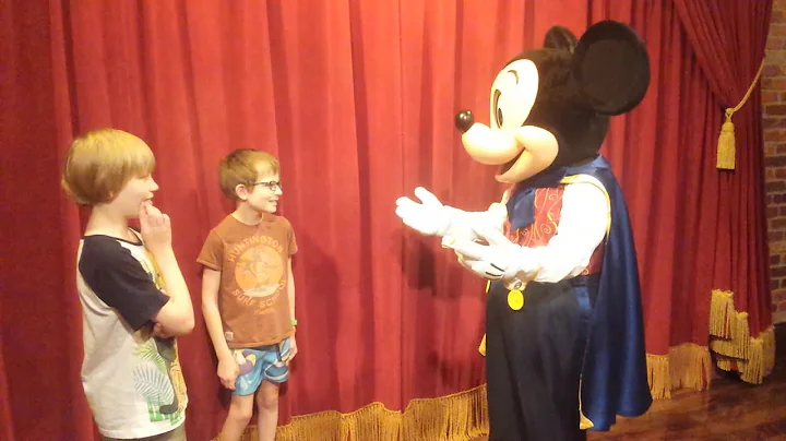Talking Mickey Mouse (Magic Kingdom)
