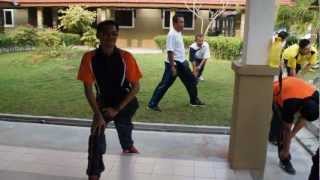 FINAL PROJECT VIDEO DIP PE ZONE SELATAN GROUP 4D~2012