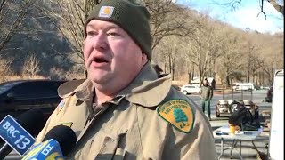 New jersey forest fire service and other emergency response teams are
working to contain a in the area of delaware river water gap worthi...
