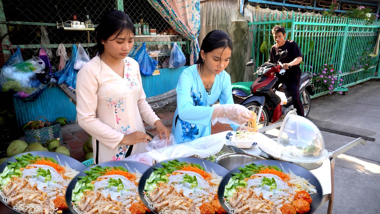 Đẩy Xe BÁNH TẰM XÍU MẠI THỊT KHÌA Quanh Xóm Bà Con Rất Thích