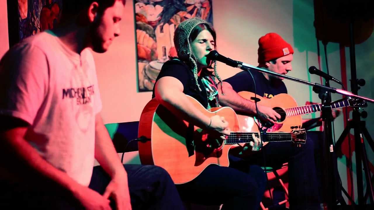 Watch Daphne Willis - "Live To Try" (Live & Acoustic at The GrapeVine) on YouTube Watch Daphne Willis - "Live To Try" (Live & Acoustic at The GrapeVine) on YouTube