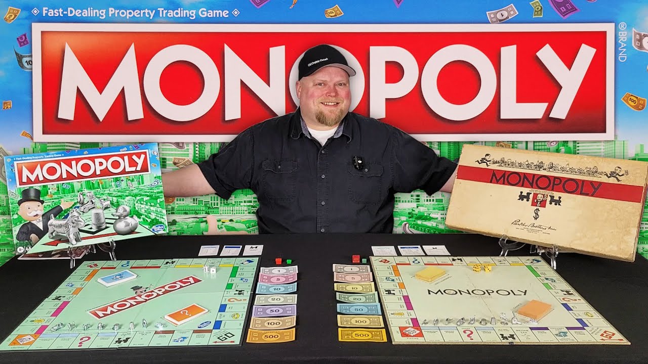 The Evolution of Monopoly -  Retro Board Game Review - Parker Brothers (1952) vs. Hasbro (2021)