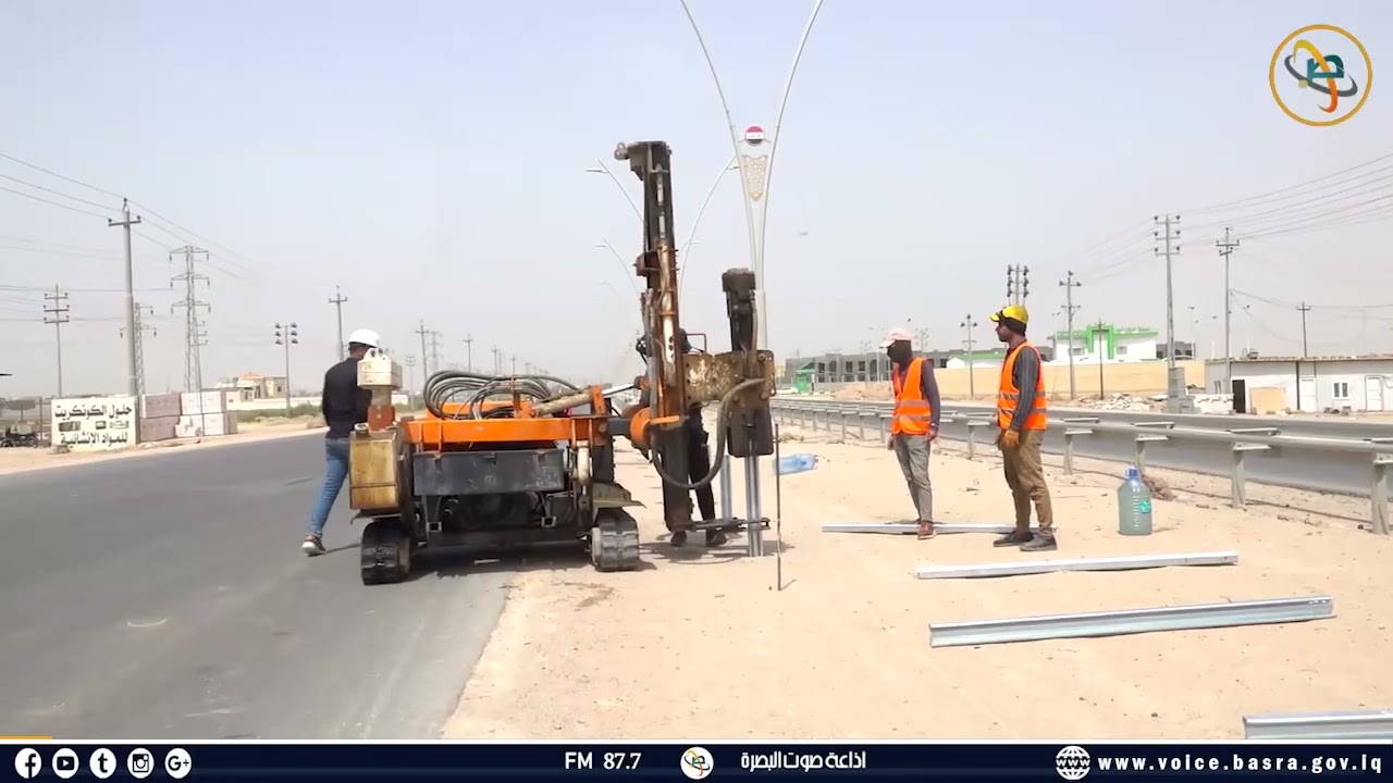 ضمن أعمال مشروع الطريق الدولي الواصل إلى منفذ الشلامجة الحدودي.. الجهات المنفذة تباشر بنصب