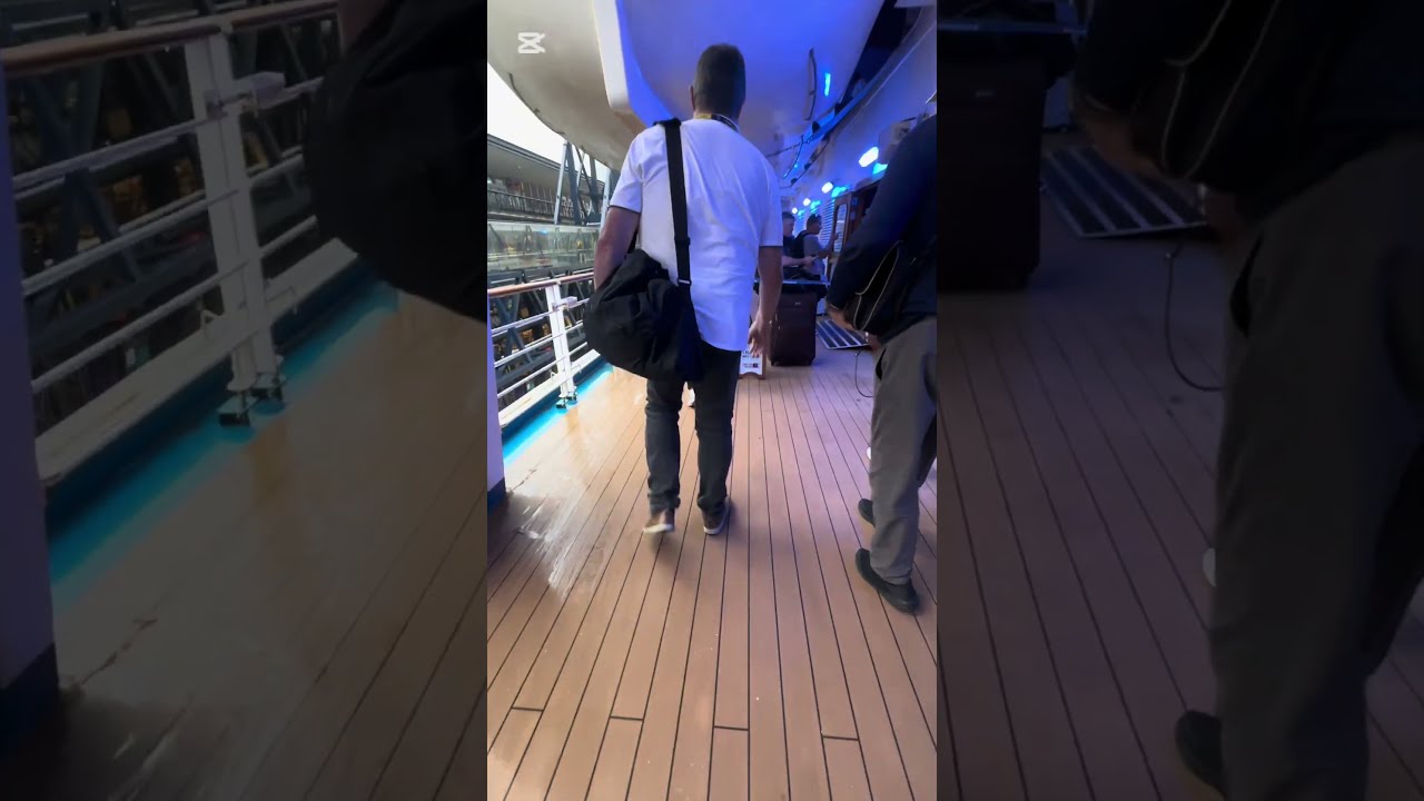 Day eleven of my Carnival Splendor adventure! 🌊 #cruise #travel #vlog #carnival