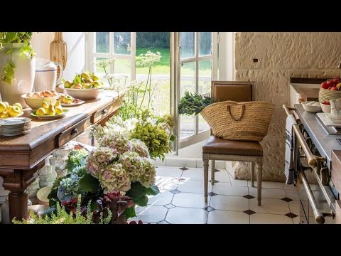 Video: Chalet-stil i interiøret: romantikken til enkelhet