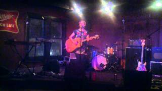 Sarah Harmer Plays &quot;Home Soon&quot; (The Cherry Song)