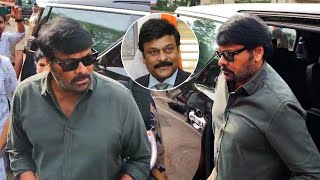 ఓటు వేసేందుకు వచ్చిన చిరంజీవి Mega Star Chiranjeevi Family Cast Their Vote |Telangana Elections 2023