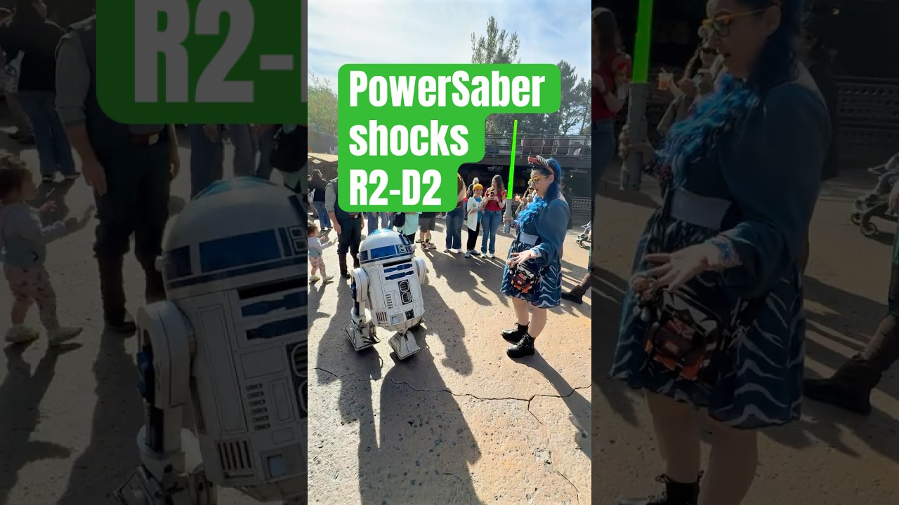PowerSaber поражает R2-D2 электрическим разрядом
