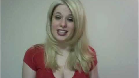 Mobile VoIP App Praised by Young Babe Who Uses Vox Mobile VoIP