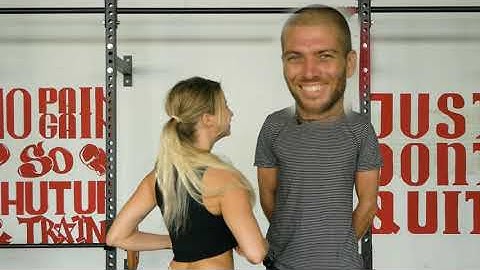 WARDROBE MALFUNCTIONS in Acroyoga! (What NOT TO Wear) 5 Top Tips - The Acroyoga Show