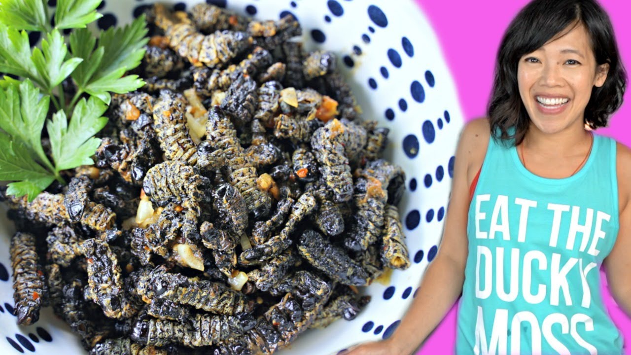 How to Cook MOPANE WORMS -- Emperor Moth Caterpillar Recipe | emmymade