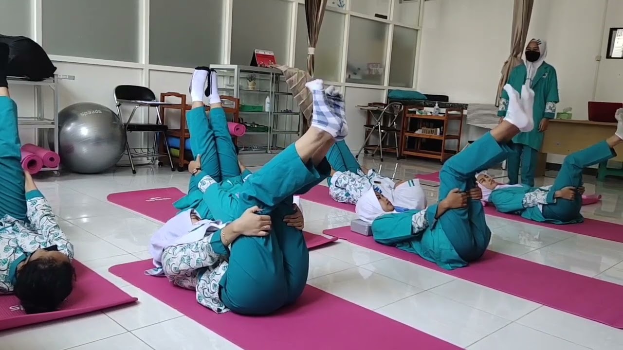 Senam nifas kelompok 3