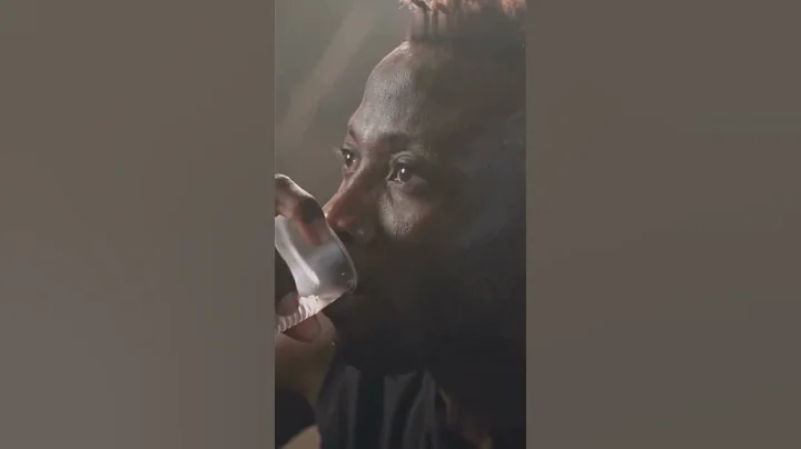 💧 Drinking Water SUPERCHARGES Your Workout – Here’s How! #shorts