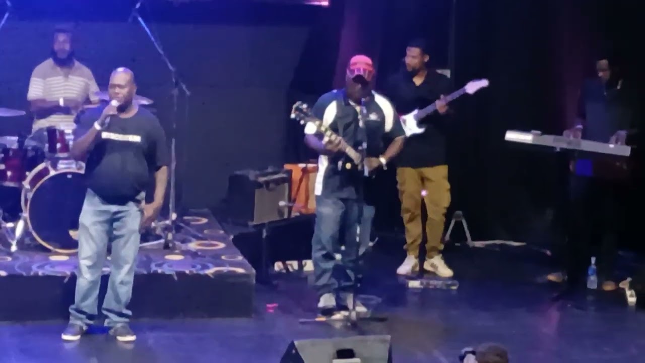 Niu Age Band - Kukubei Balia (Live)