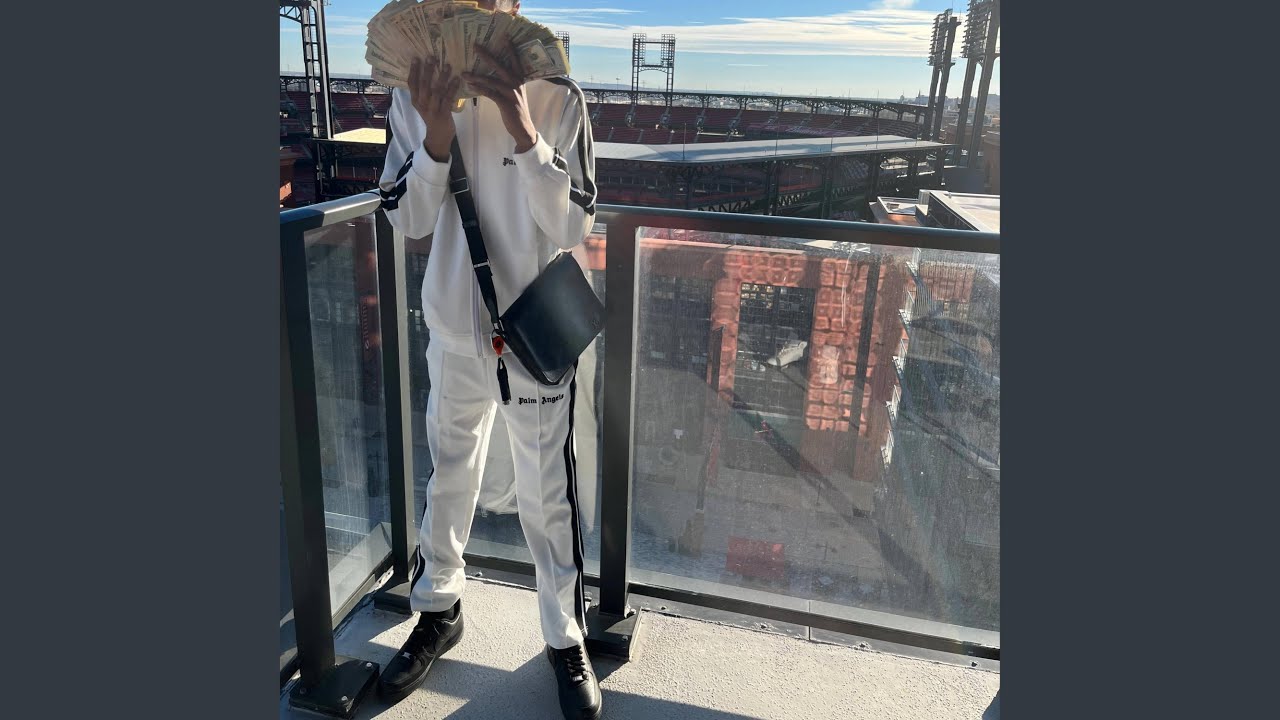 She in love wit a dumper