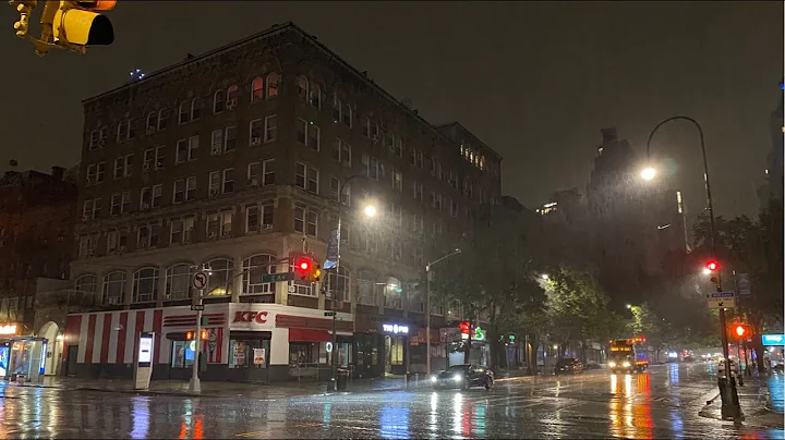 NYC LIVE Heavy Rain w/ Lightning & Thunderstorm La...