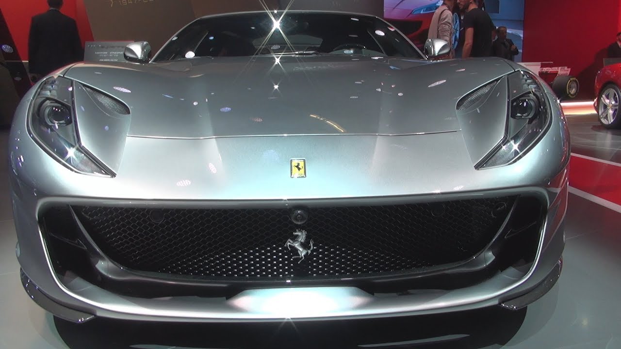 Ferrari 812 superfast салон