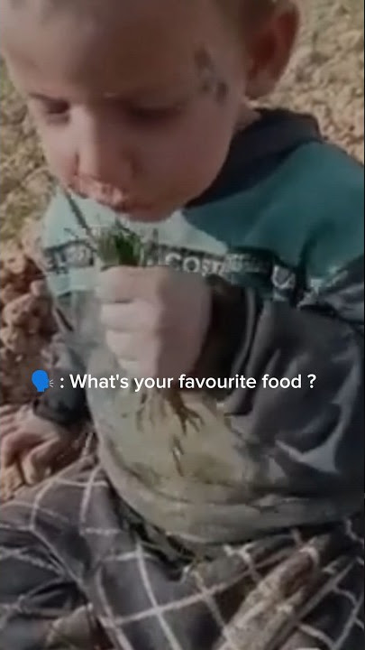 Anak palestina memakan rumput ya Allah free Palestine #freepalestine #palestine #palestina