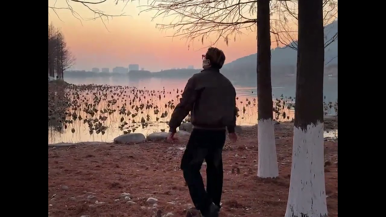 The jacket made its appearance as soon as the music started