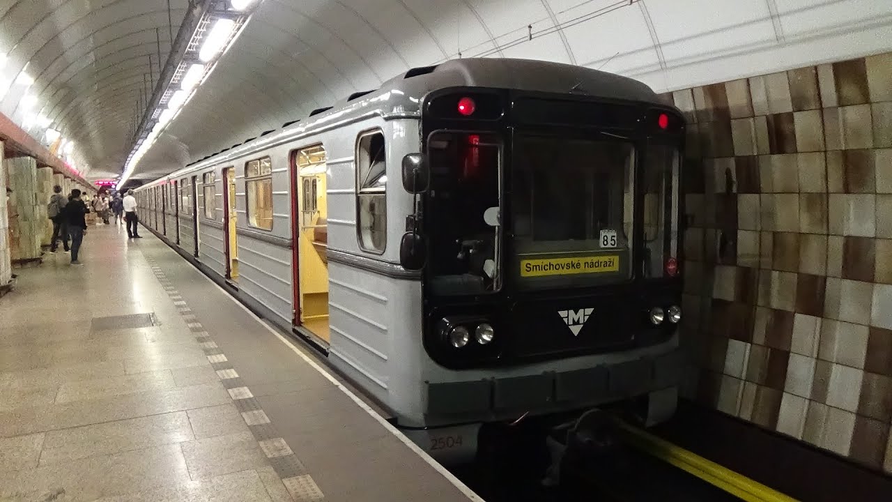 Historická souprava metra 81-71 - Mimořádné nasazení 26.6.2021