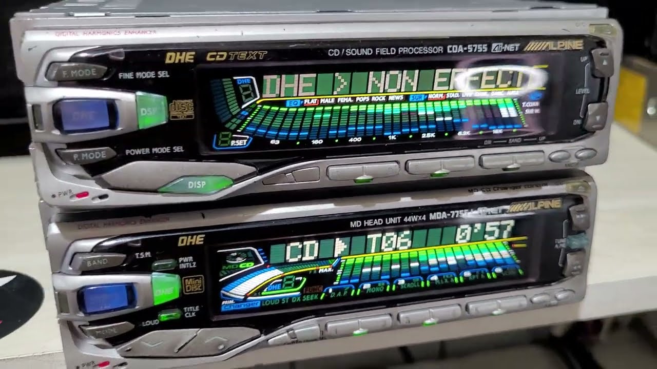 ALPINE CDA-5755 + MDA-7755J + KICKER ZX350.4 - YouTube