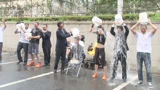 古田さん、三木谷社長ら氷水かぶる　ＡＬＳ患者支援を表明