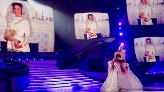 Watch Gwen Stefani Simple Kind Of Life video