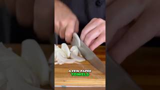 One Trick to Stabilize Any Cutting Board #kitchentips #cooking #hack