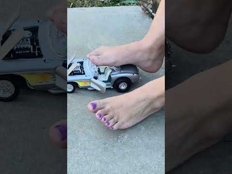 ASMR crushing a Corvette @Amber79_crushes