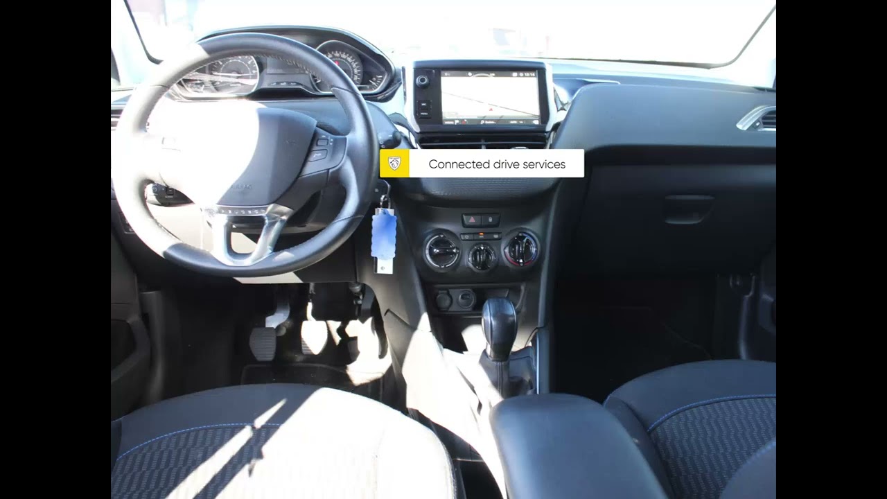 Peugeot 208 1.2 PureTech 82PK Signature 5-drs Navigatie, Apple Carplay/AndroidAuto, Lichtmetalen vel