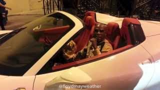 Floyd Mayweather in the Ferrari 458 Italia Spider