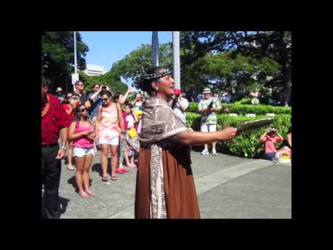 King Kamehameha Day Lei Draping Ceremony キングカメハメハデー・セレブレーション