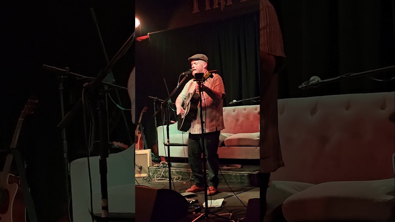 CAS HALEY covering "WALKING ON THE MOON" by STING at THE TIKI BAR, OC