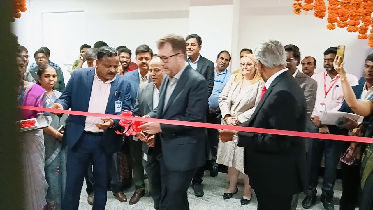 Chris Hodges, U.S.Consul General, Inaugurates Technology Exploration & Product Engineering Centre