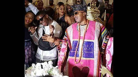 Oluwo Of Iwoland Caught Dancing To Small Doctor Song In Toronto
