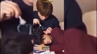Moonbin Clean Cha Eunwoo's Ears that will end up teasing  💕💕