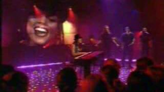 Alicia Keys - Fallin' (Live @ Top of the Pops 2001)