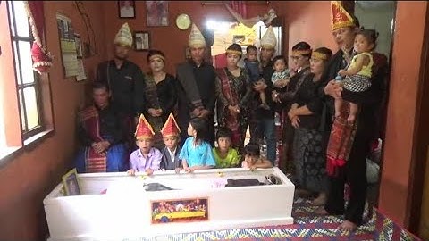Part 1. Acara Duka Cita Saur Matua. Lagu Dalam Video Mauliate Ma Inang. Cipt. Tagor Tampubolon.