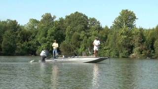 Xpress 2012 Bass Bay Boats