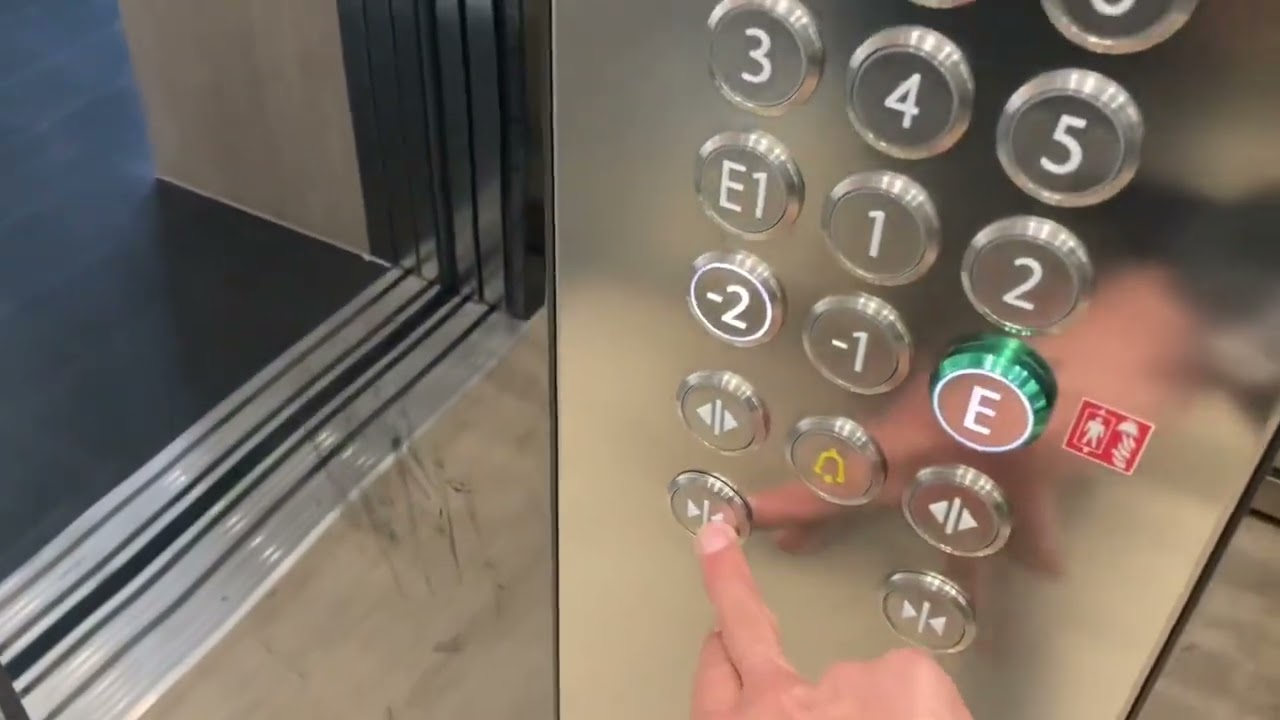 2019 KONE Aufzug in Wohnhaus in Hochhaus In Berlin Voltairestraße 11