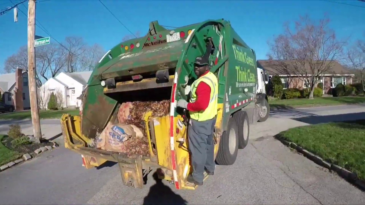 WM Rear loader 311693 packing yard waste 4/17/19 - YouTube