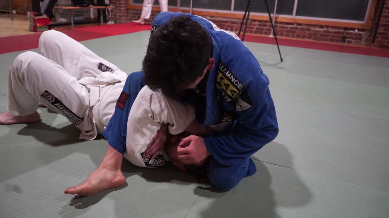 How to Armbar From High Mount - BJJ ON DEMAND (Brazilian Jiu Jitsu ...