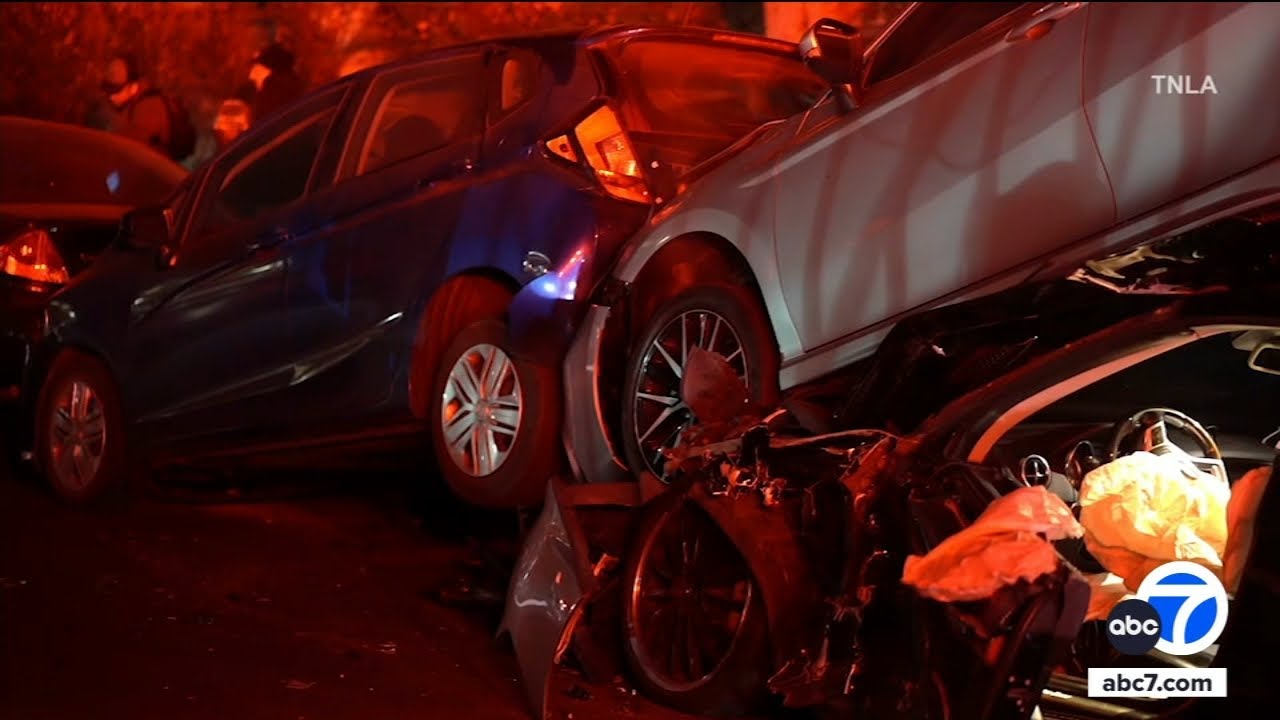 Driver loses control, crashes into several parked cars in Westlake ...